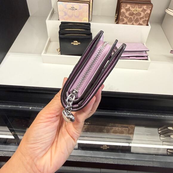 Coach Snap Wallet In Signature Leather With Heart Charm CDF21 Light Violet - Picture 3 of 9